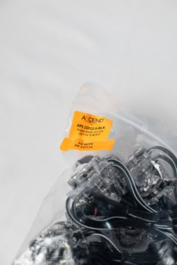 RGBW ASCEND  3000K 12V LED (SET OF 5) BLACK - Image 2