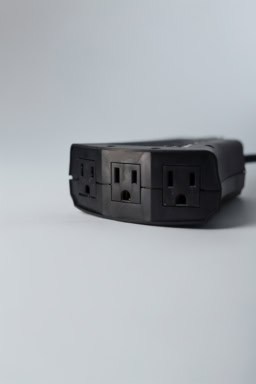 Outdoor 3-Outlet 7-Day Digital Timer - Image 2