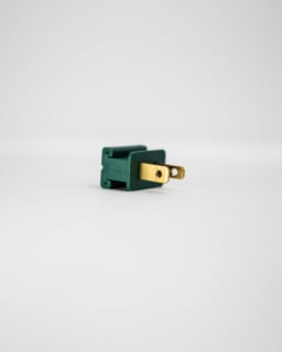 1. High-quality electrical connector for lighting fixtures and industrial wiring.