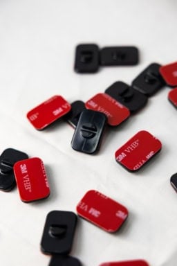 Sticky Snap Black