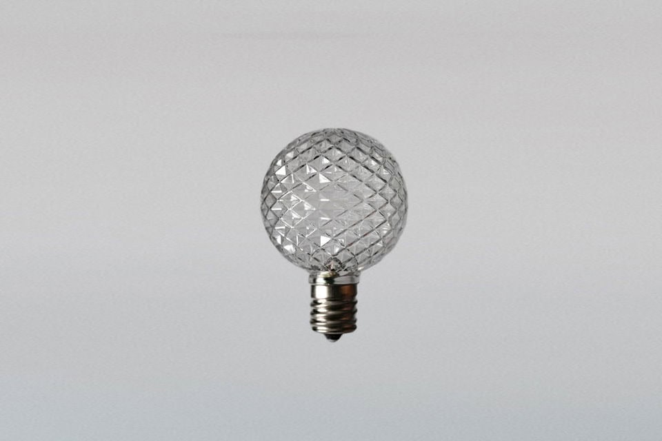 G50 Warm White Faceted