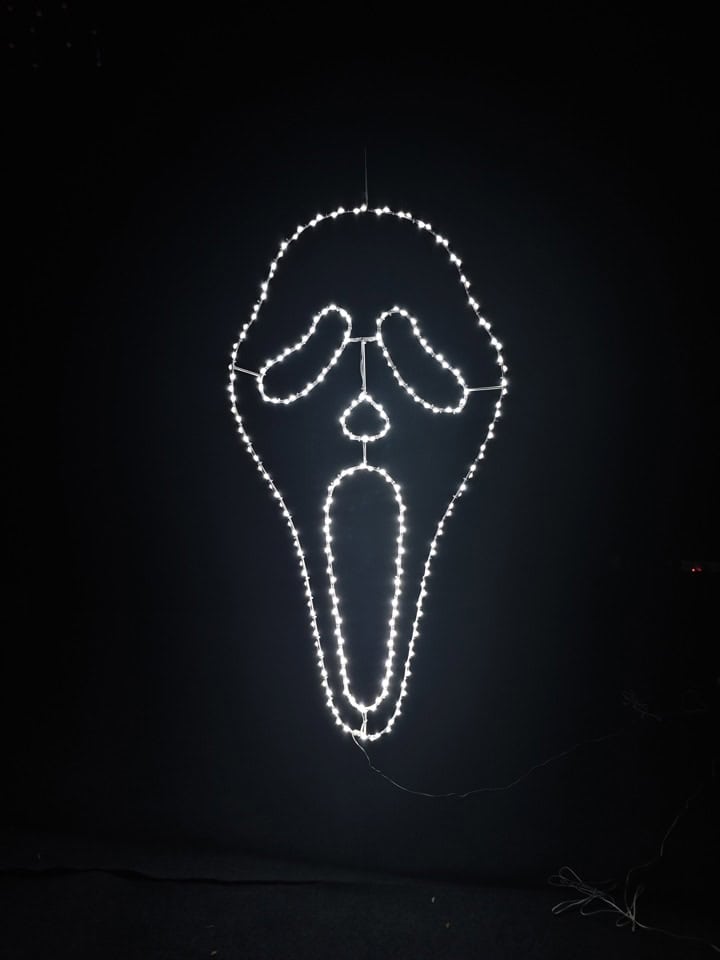Scary Face (Movie Scream) - 48" Wire Frame Rice Light