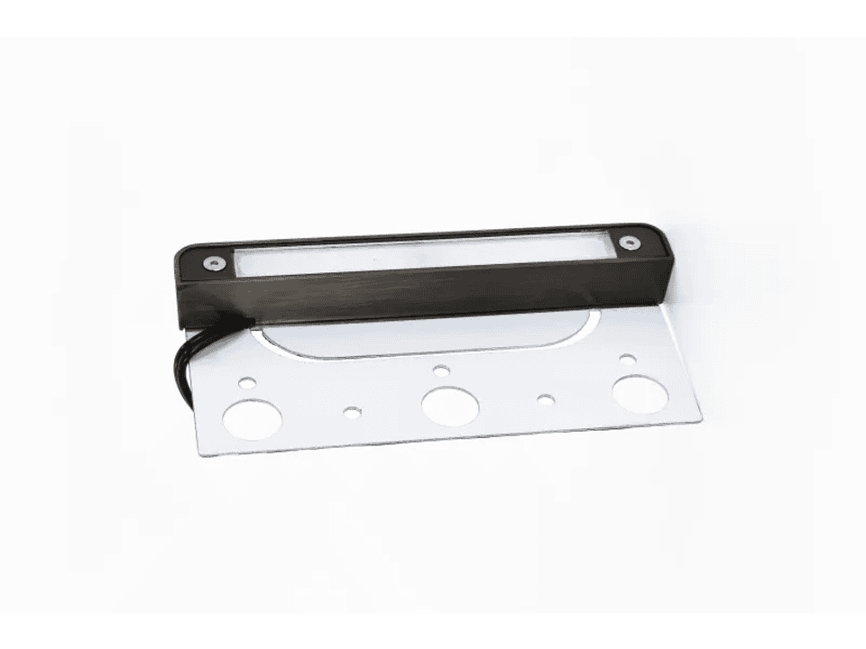 vuva3pubsgpa1uayhescp0p2-large.png Lumien Lip Light RGBWW W9B4 - Image 1