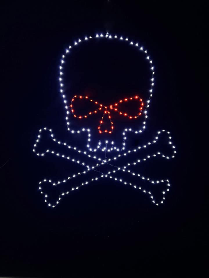 Pirate Skull - 36" Wire Frame Rice Light-