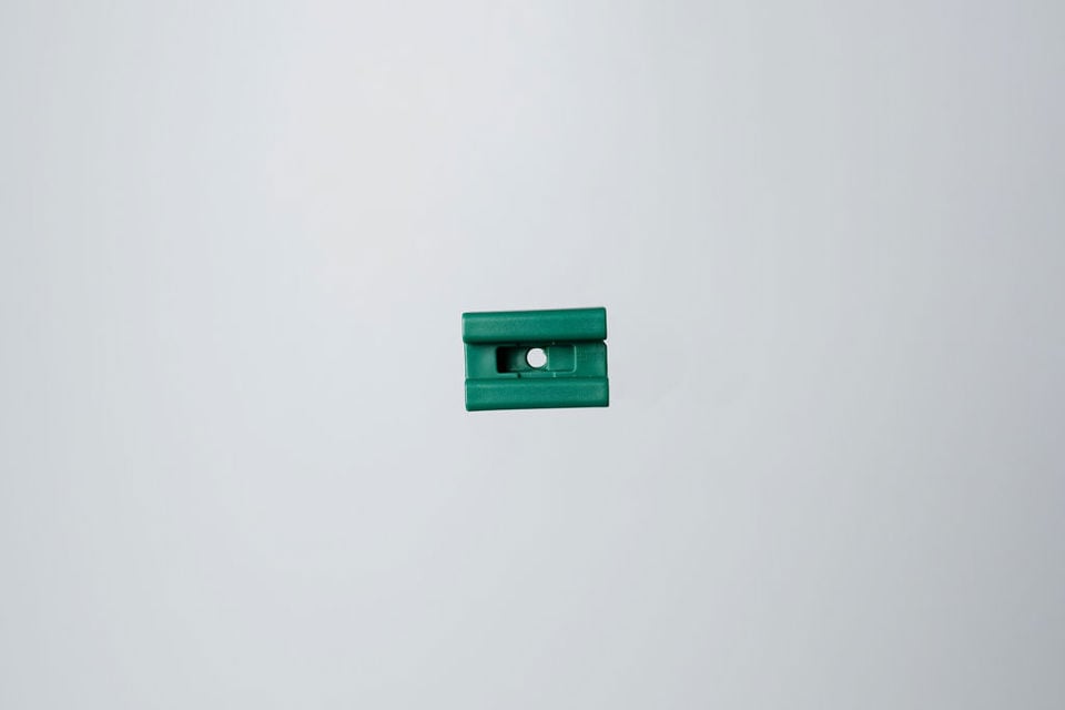 z0ry53vtgt433jfrt1ib0tgm-large.jpg One Plug - Image 1